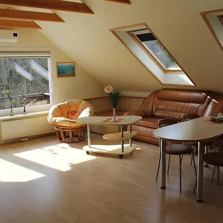 Cozy Apartment With Balcony Juodkrante Exterior photo