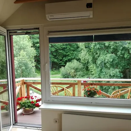 Cozy Apartment With Balcony Juodkrante Exterior photo