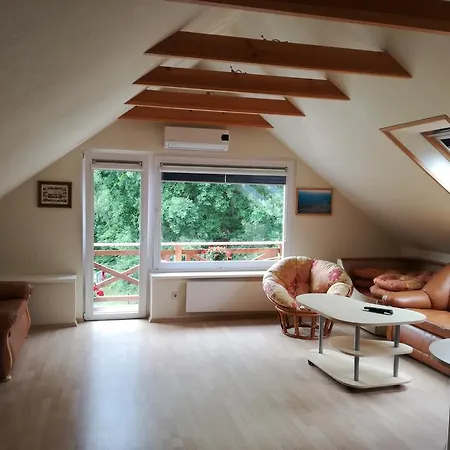 Cozy Apartment With Balcony Juodkrante Exterior photo