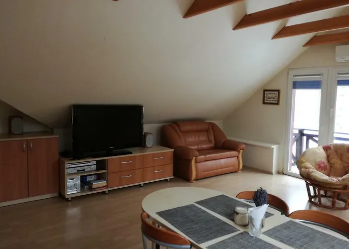 Cozy Apartment With Balcony